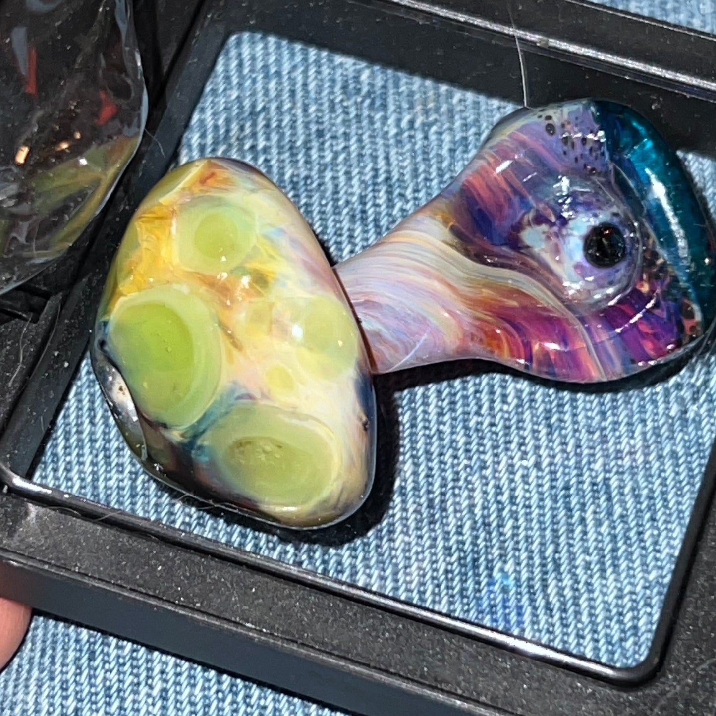 Small heady mushroom pipe