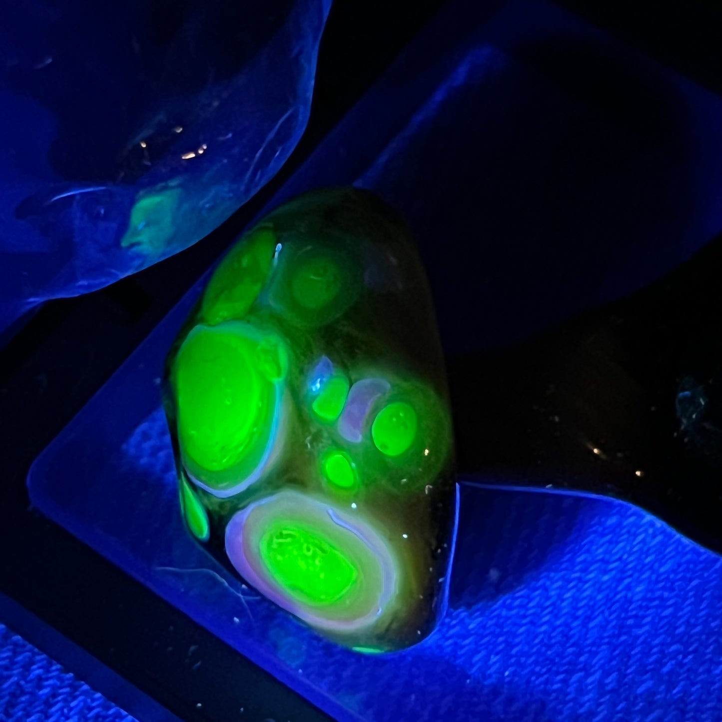 Small heady mushroom pipe