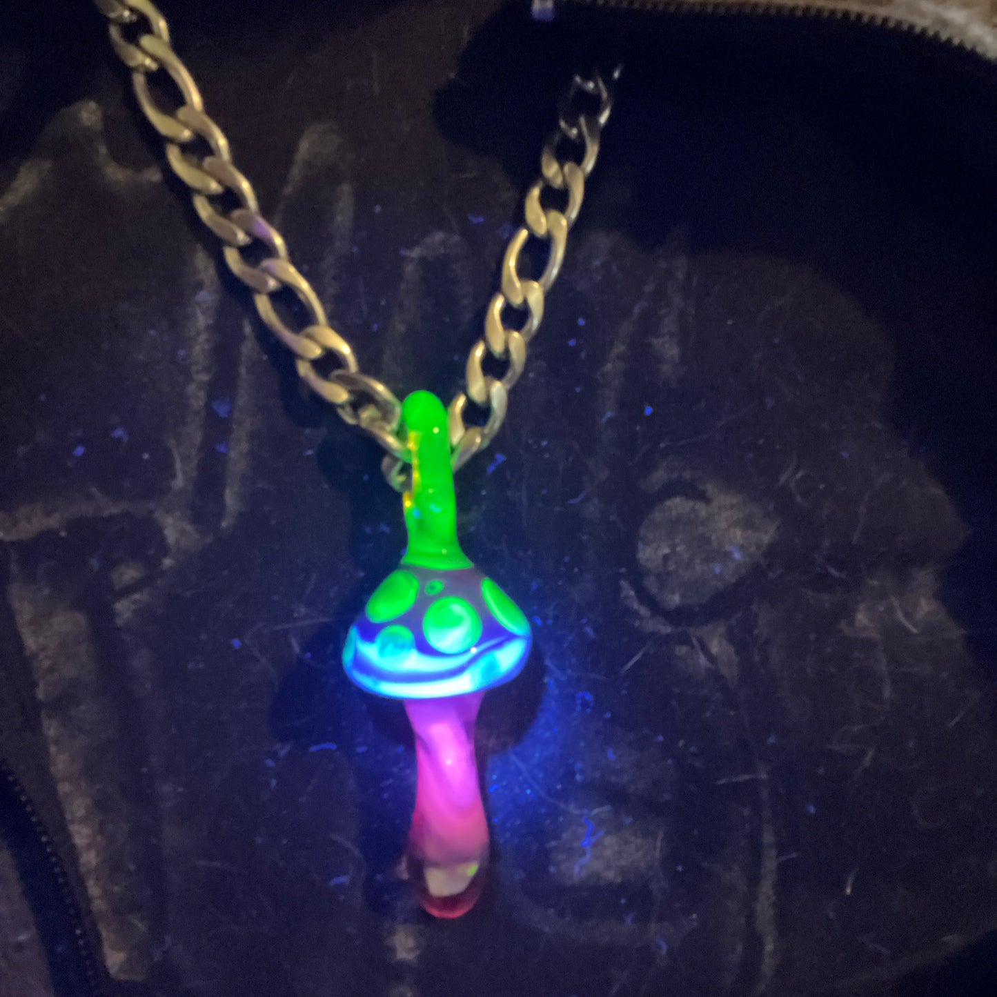 Mushroom pendant