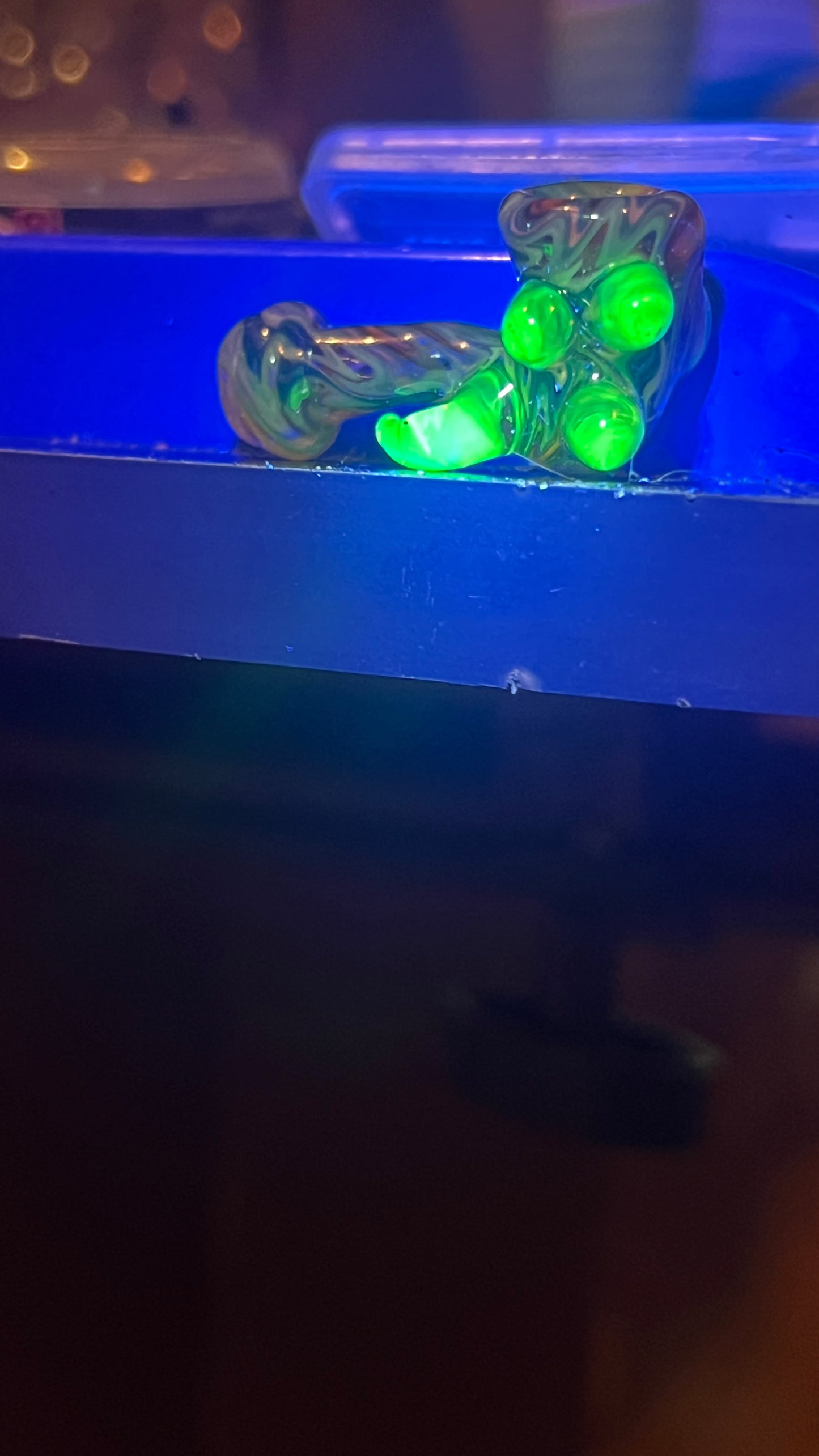 Heady functional miniature fully worked glass Sherlock with UV